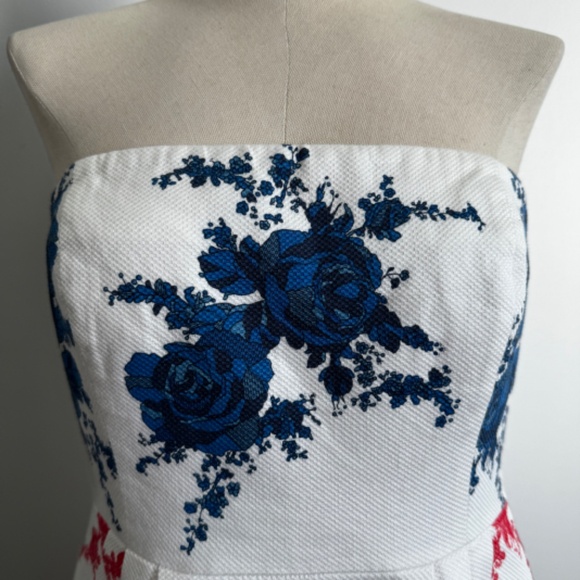 RW&CO - White, Blue and Red Floral Strapless Dress - Picture 5 of 11